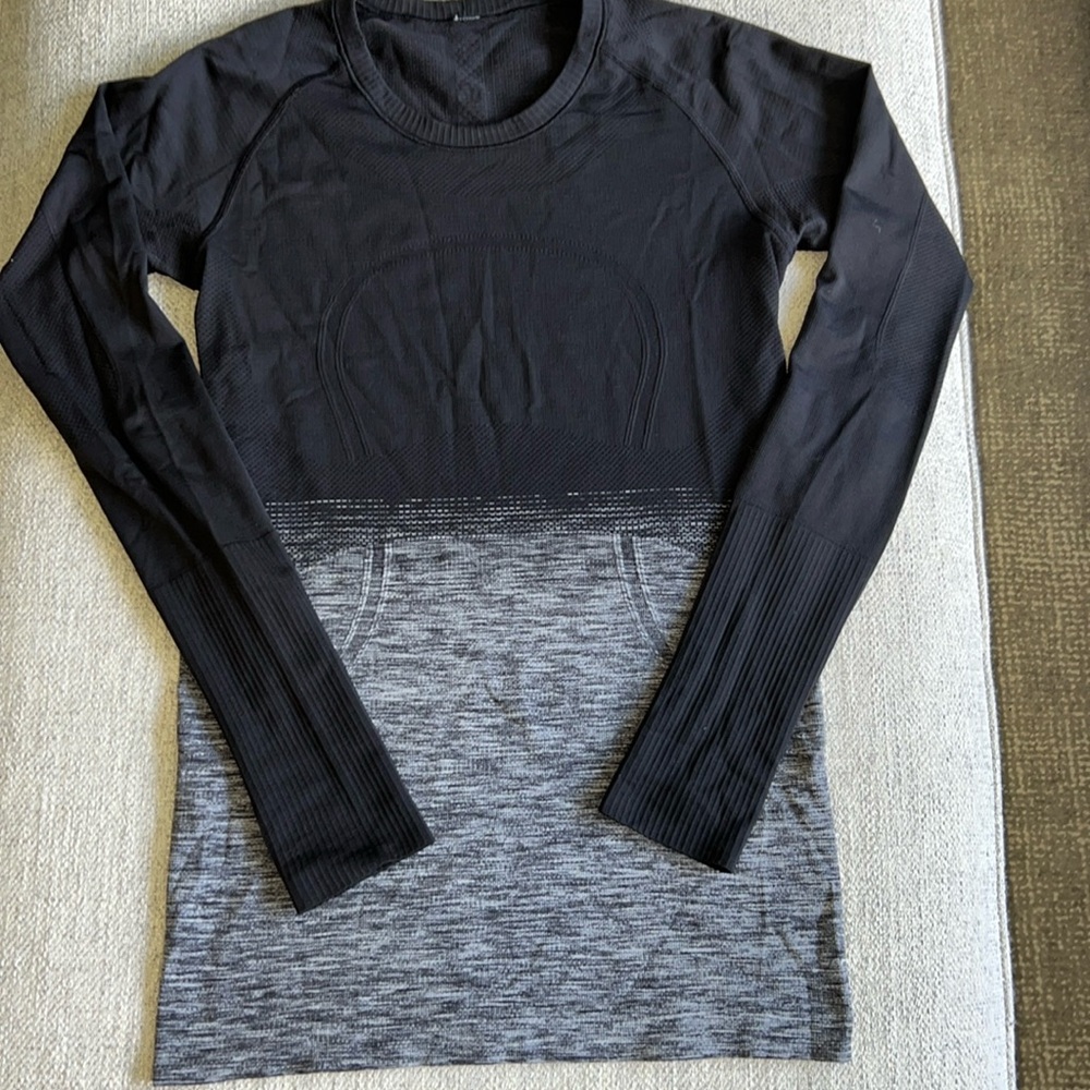 Lululemon Swiftly Tech Long sleeve